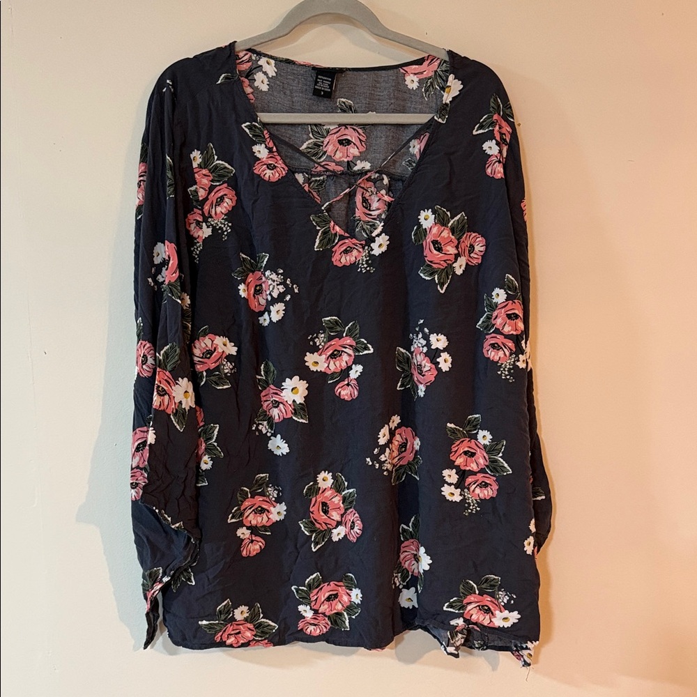 Torrid Floral V-Neck Women's Blouse